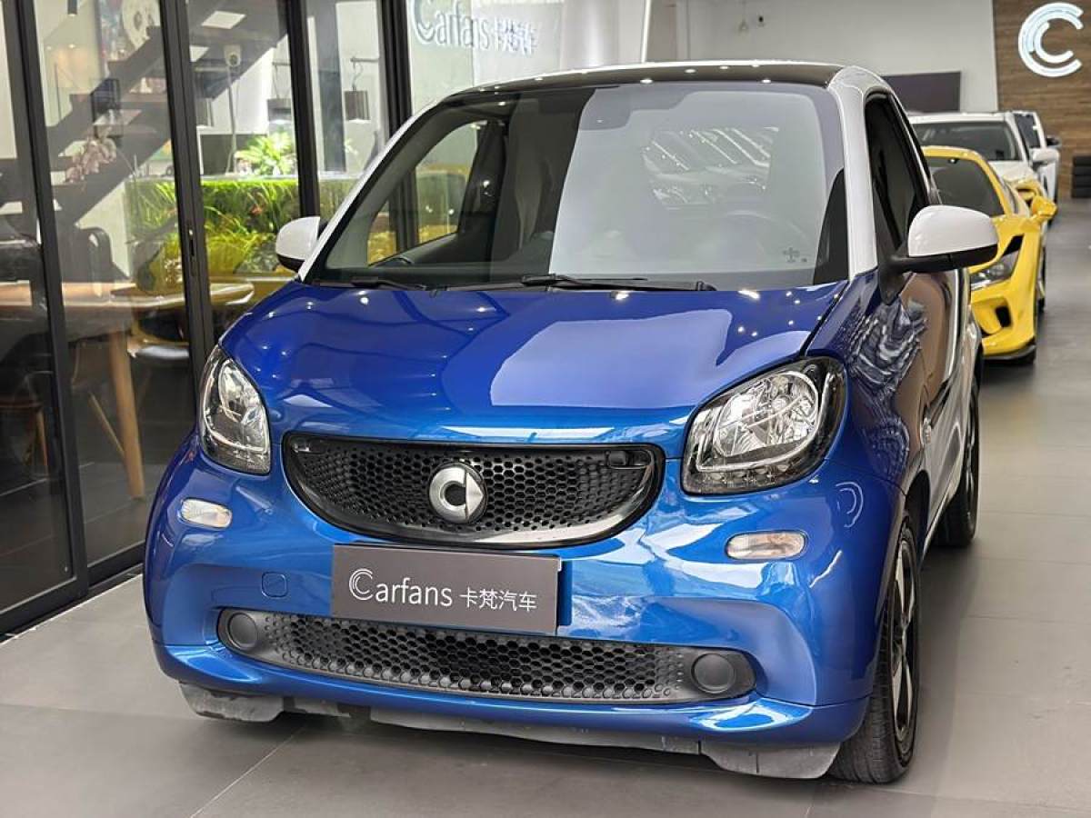 smart fortwo  2018款 1.0L 52千瓦硬頂激情版圖片