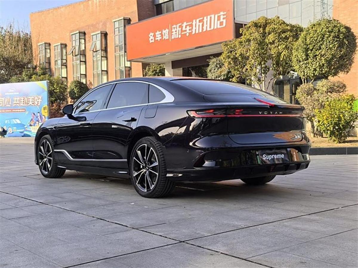 嵐圖 嵐圖追光  2024款 PHEV 四驅(qū)超長(zhǎng)續(xù)航旗艦版圖片