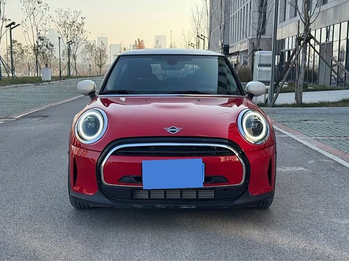 MINI MINI  2022款 改款 1.5T COOPER 經(jīng)典派圖片