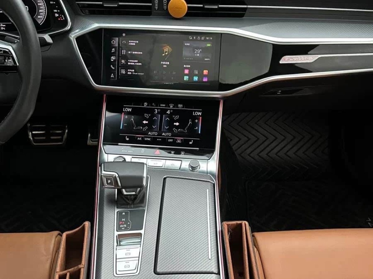 奧迪 奧迪A7L  2024款 45TFSI S-line 筑夢型 流晶套裝圖片