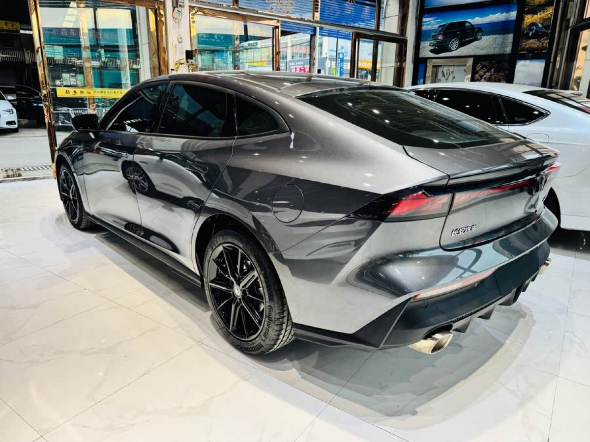長(zhǎng)安 長(zhǎng)安UNI-V  2023款 1.5T 尊貴型圖片