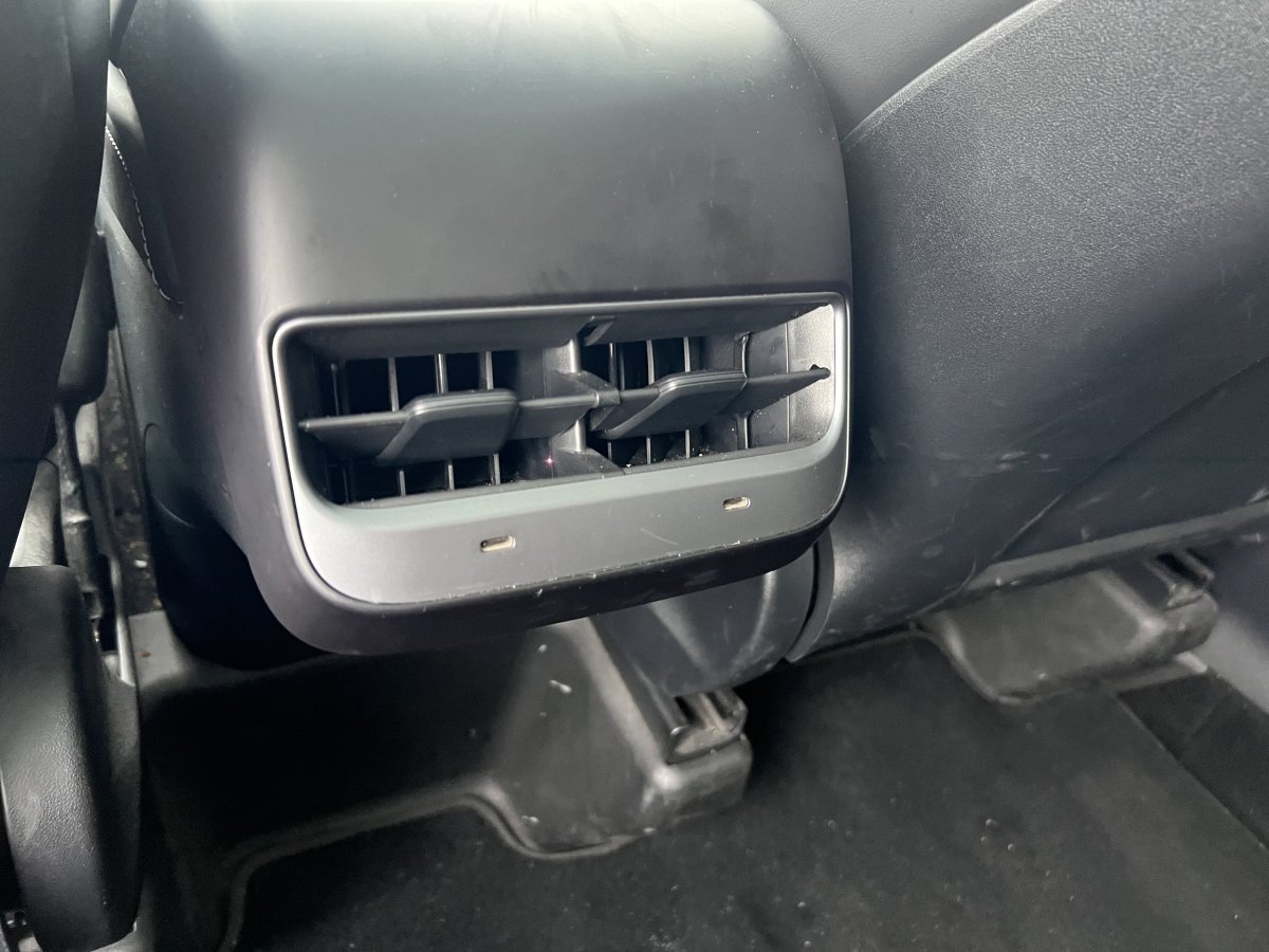 特斯拉 Model Y  2021款 改款 長續(xù)航全輪驅(qū)動版圖片