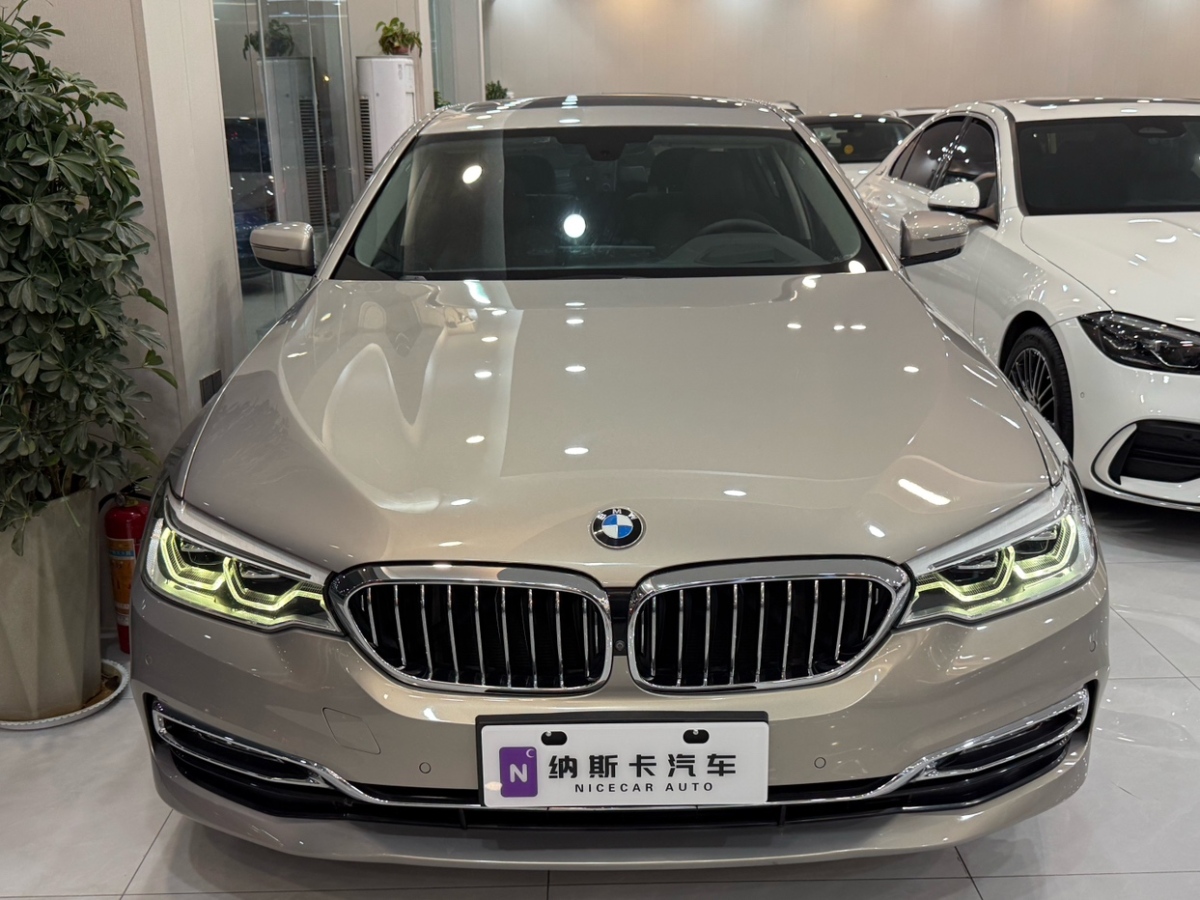 寶馬 寶馬5系  2018款 改款 530Li 領(lǐng)先型 豪華套裝圖片