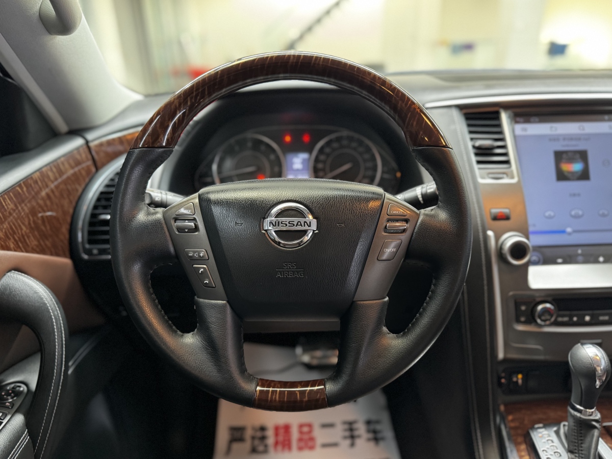 日產(chǎn) 途樂  2018款 4.0L 鉑金型圖片