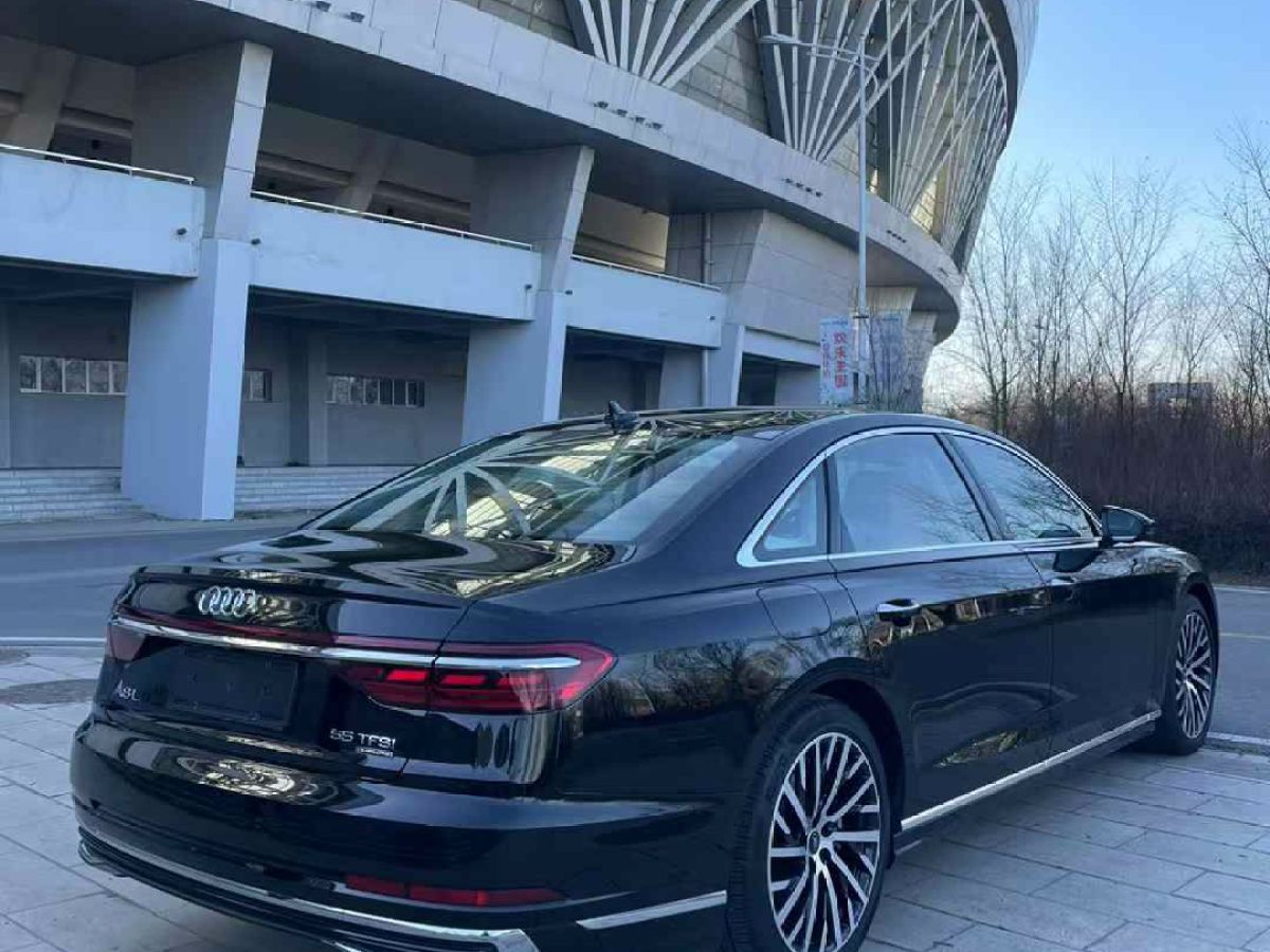 奧迪 奧迪A8  2023款 A8L 60 TFSI quattro圖片