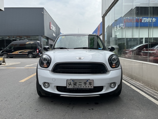 MINI COUNTRYMAN  2016款 1.6T COOPER ALL4 Fun装备控