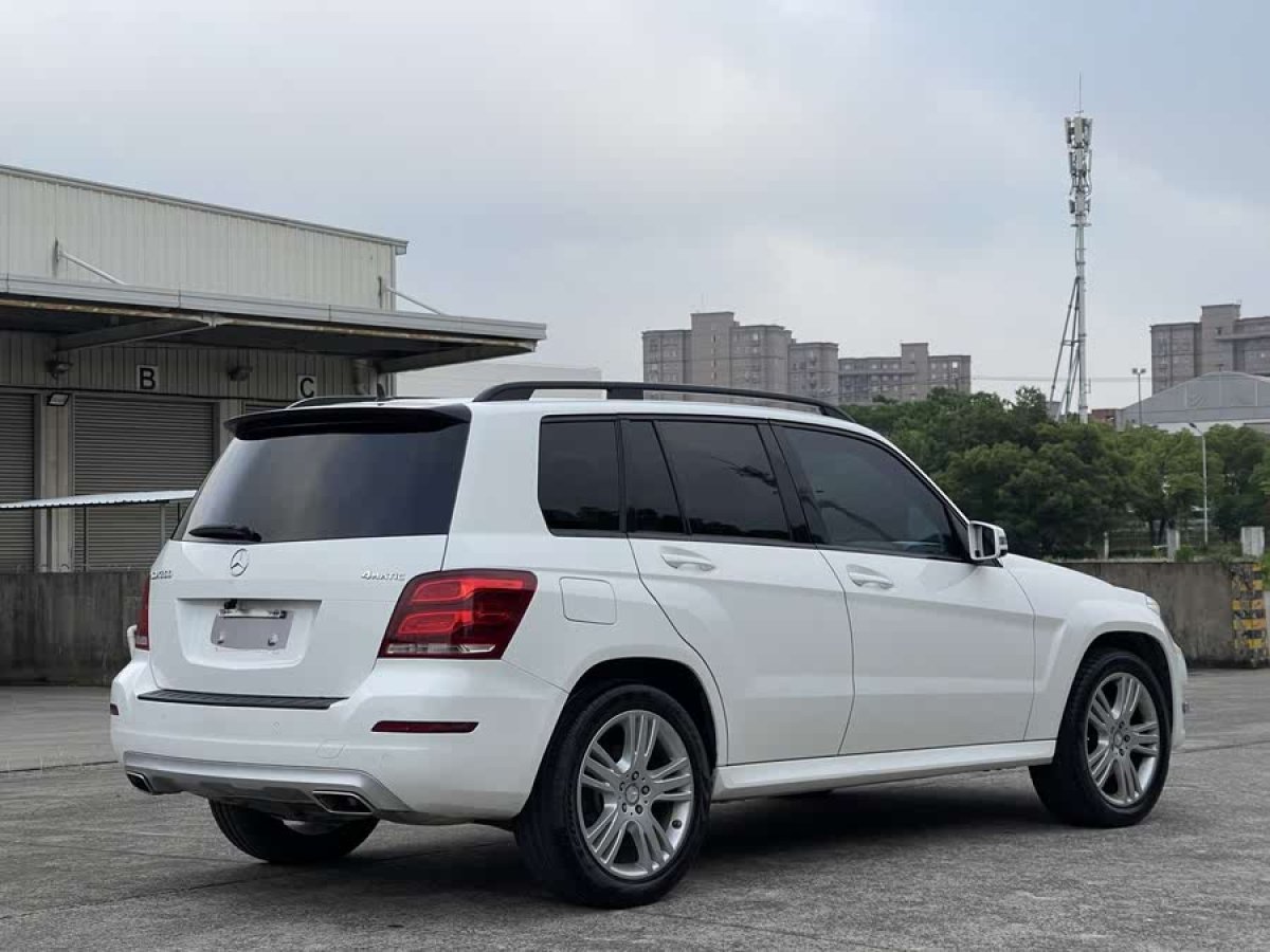 奔馳 奔馳GLK級  2013款 改款 GLK 300 4MATIC 時(shí)尚型圖片