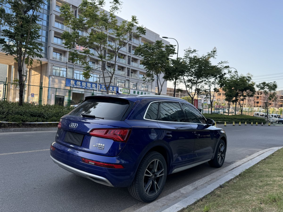 奥迪 奥迪Q5L  2018款  40 TFSI 荣享进取型 国VI图片