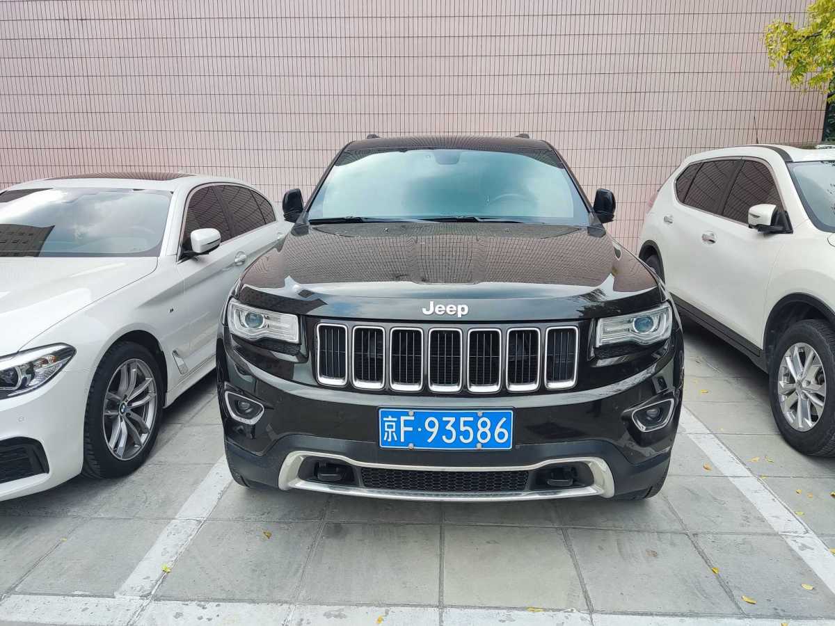 2013年11月Jeep 大切諾基  2014款 3.6L 精英導(dǎo)航版