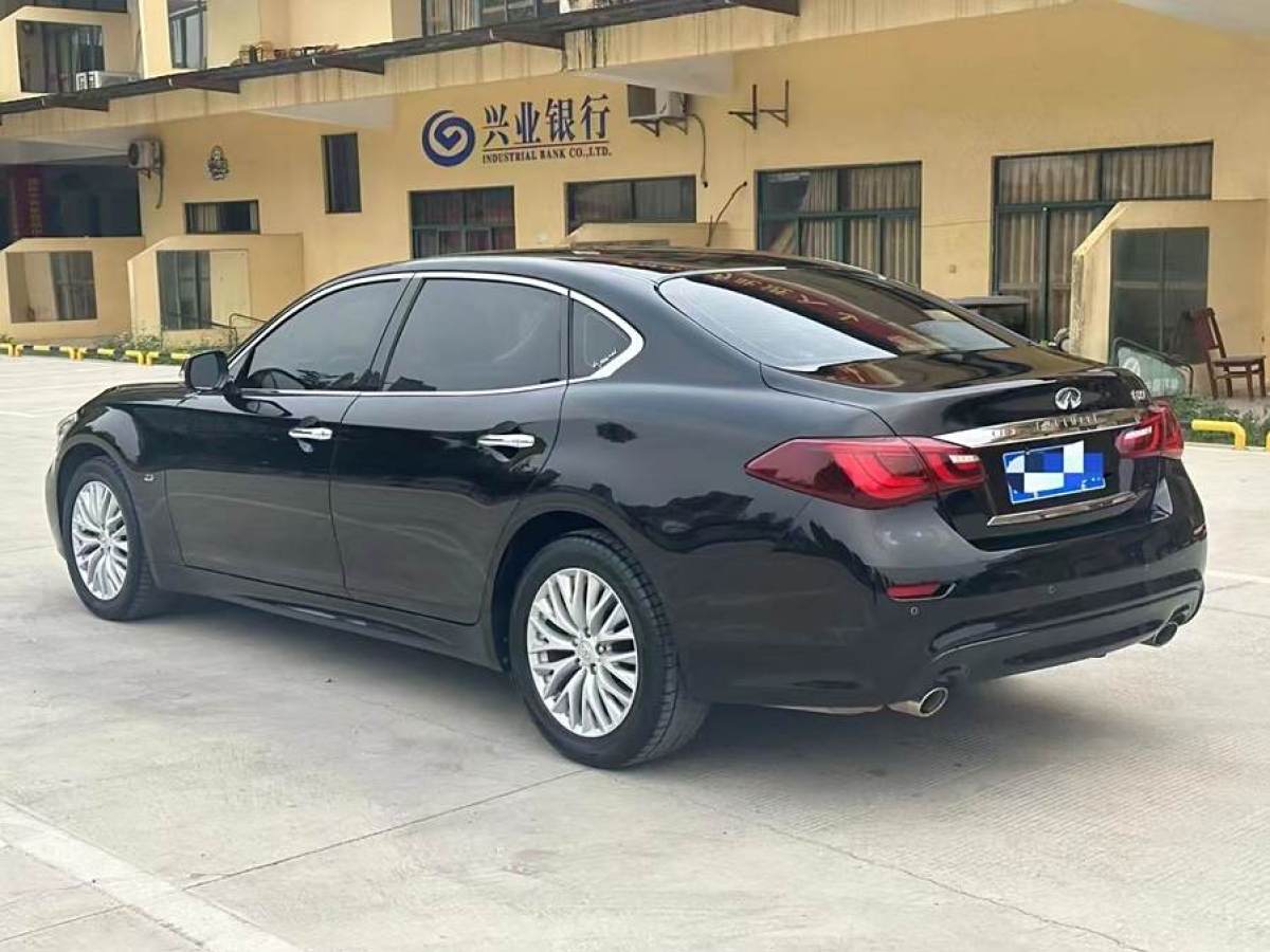 英菲尼迪 Q70  2015款 Q70L 2.5L 精英版圖片