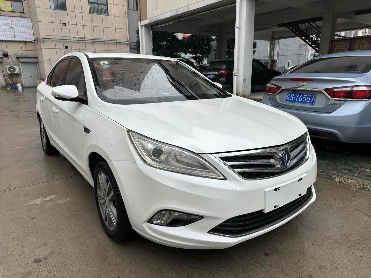 長(zhǎng)安 逸動(dòng)  2015款 1.6L 手動(dòng)豪華型 國(guó)V圖片