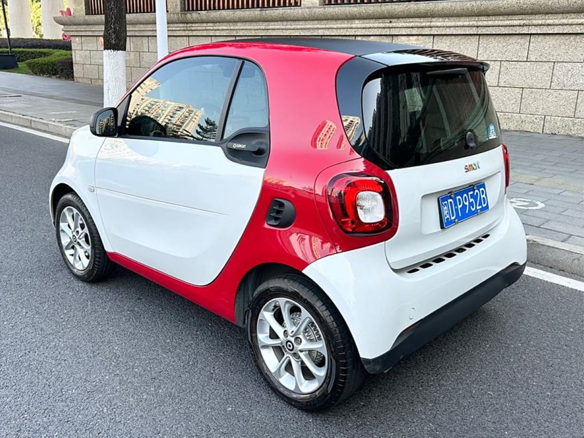 smart fortwo  2015款 1.0L 52千瓦硬頂靈動(dòng)版圖片