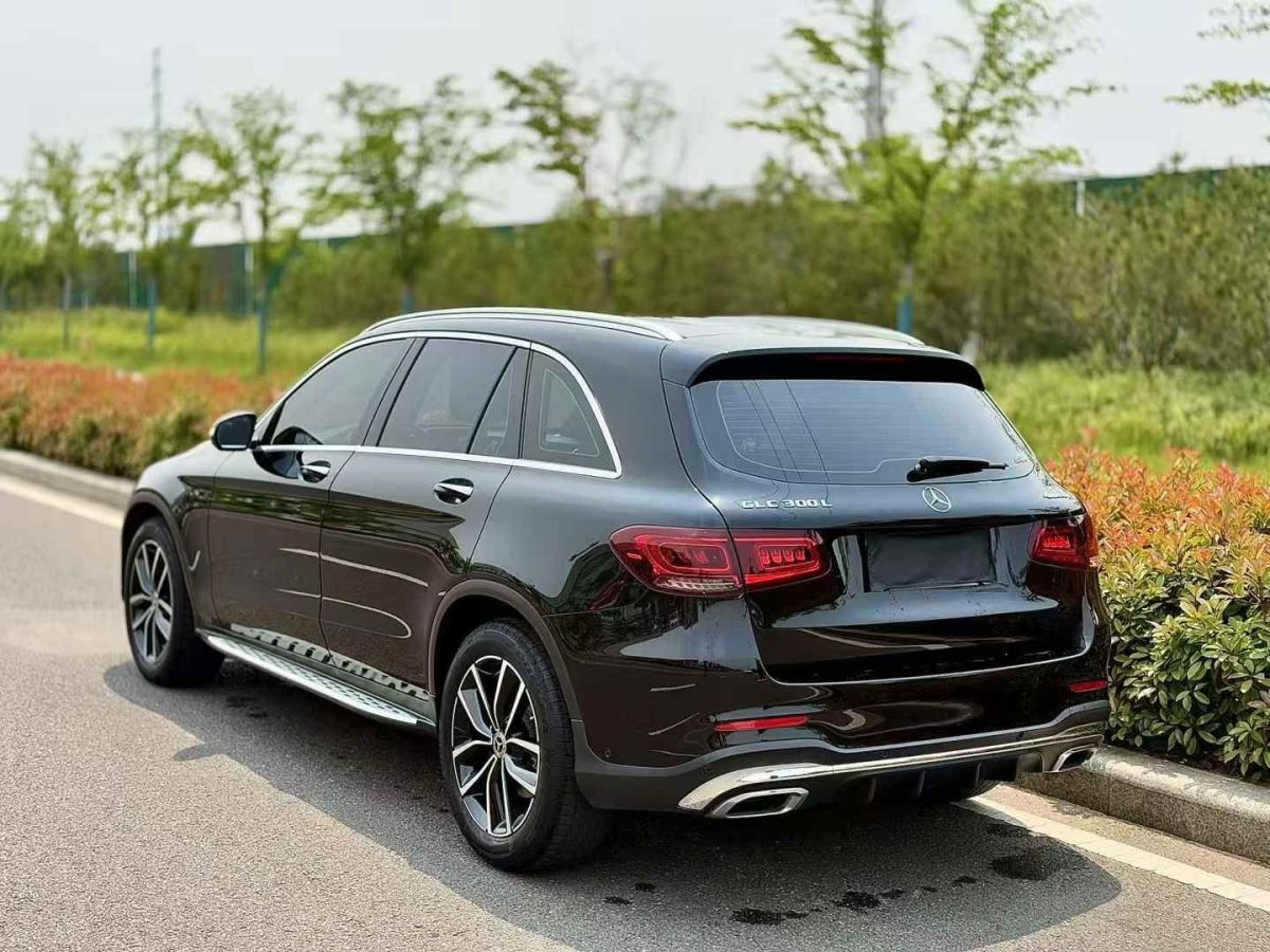 奔馳 奔馳GLE  2020款  GLE 350 4MATIC 時(shí)尚型圖片
