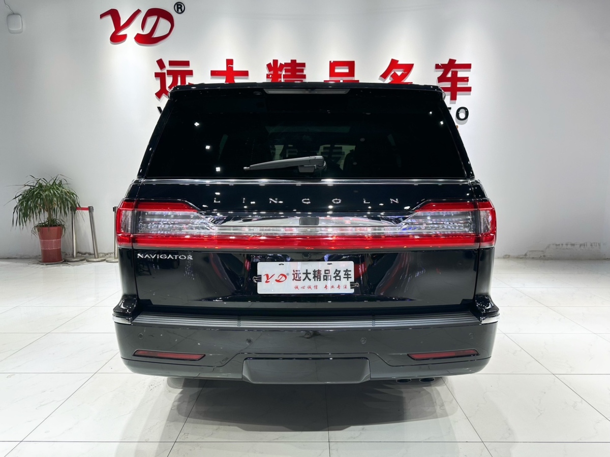 林肯 領(lǐng)航員  2020款 3.5T 尊耀版圖片