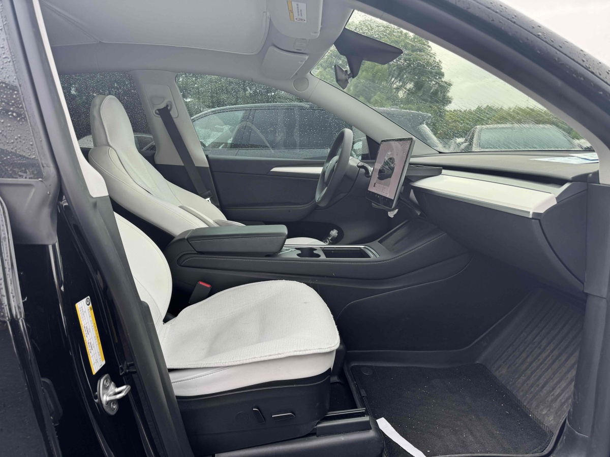 特斯拉 Model Y  2022款 改款 長續(xù)航全輪驅(qū)動版圖片