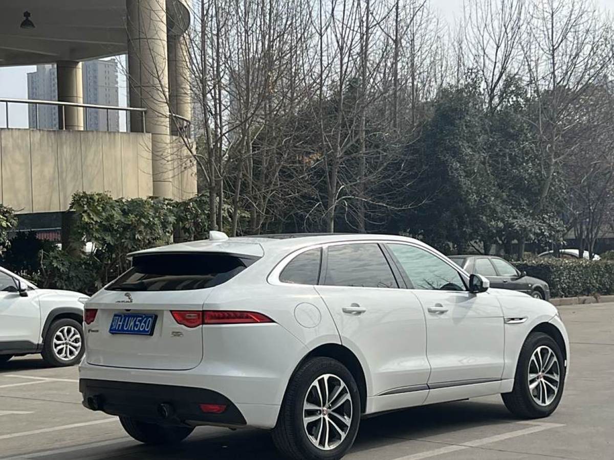 捷豹 F-PACE  2018款 3.0 SC 四驅(qū)R-Sport運(yùn)動(dòng)版圖片