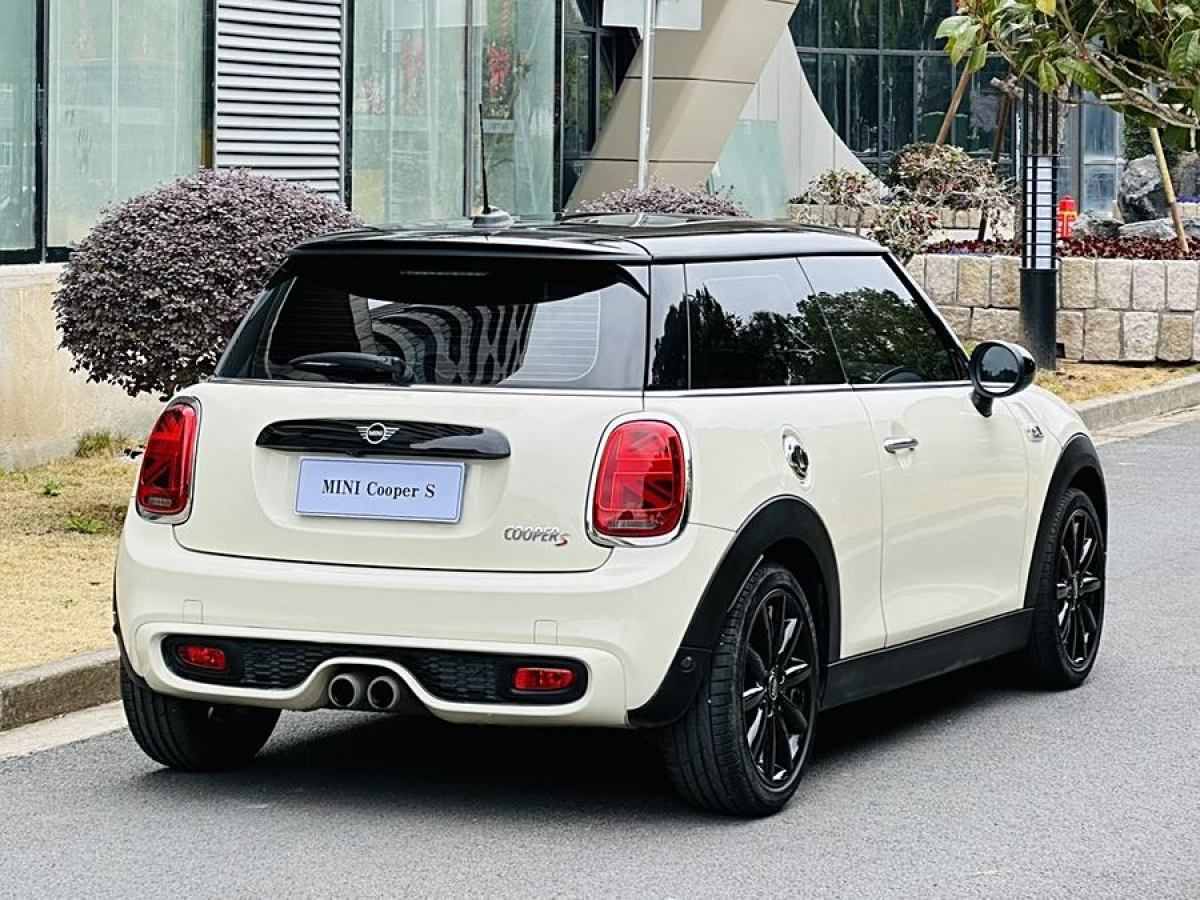 MINI CLUBMAN  2018款 2.0T COOPER S 經(jīng)典派圖片