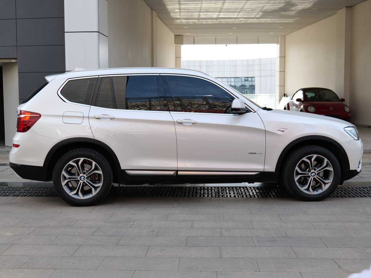 寶馬 寶馬X3  2014款 xDrive20i X設(shè)計套裝圖片