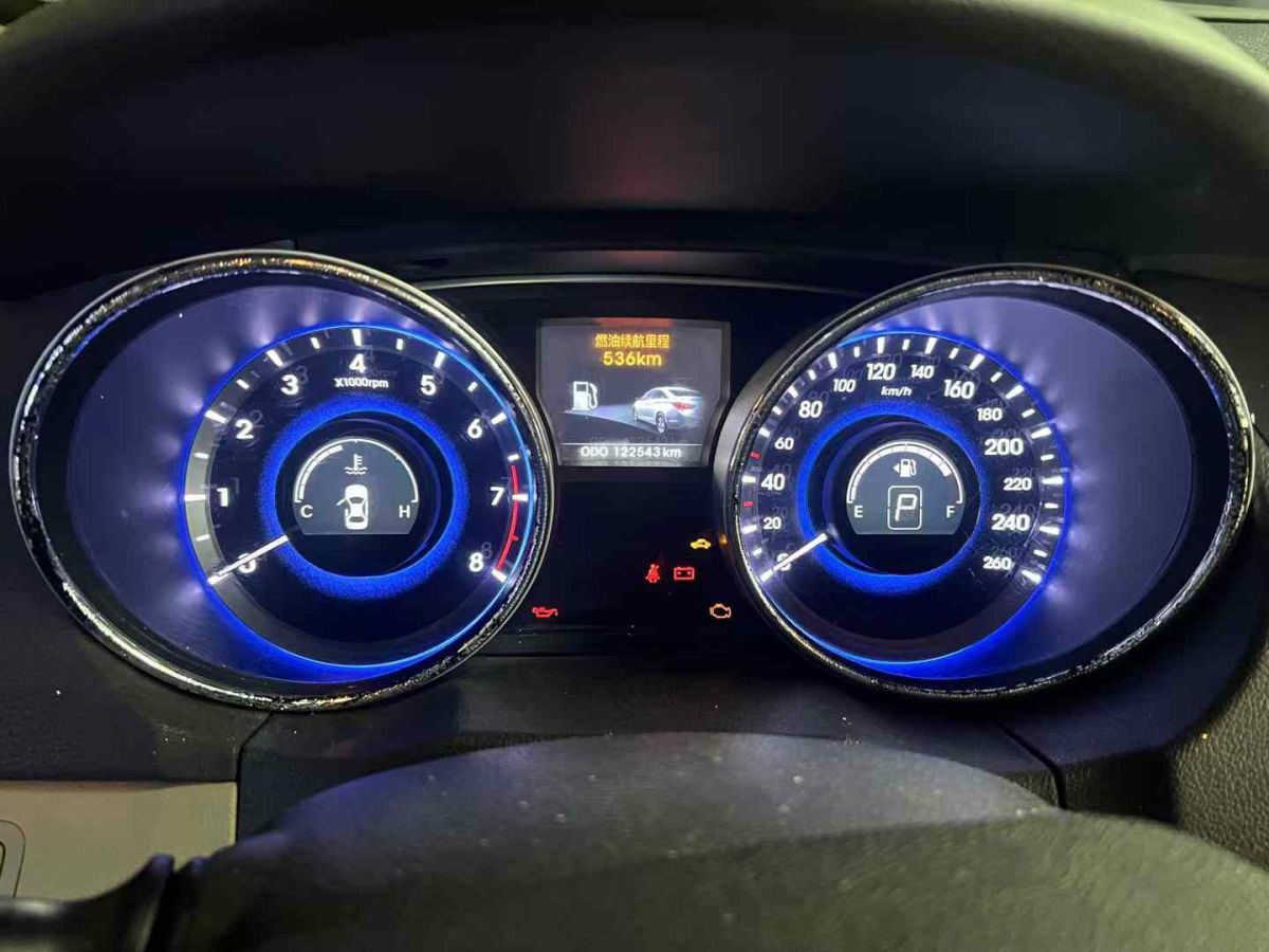 現(xiàn)代 Veloster飛思  2012款 1.6L 自動豪華版圖片