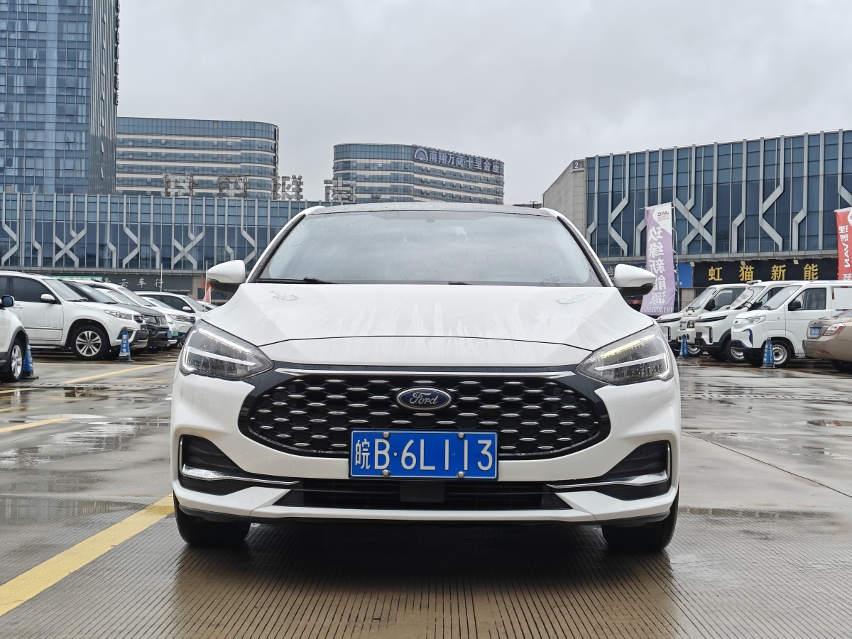 福特 ?？怂? 2021款 三廂 EcoBoost 180 自動(dòng)鋒潮型圖片