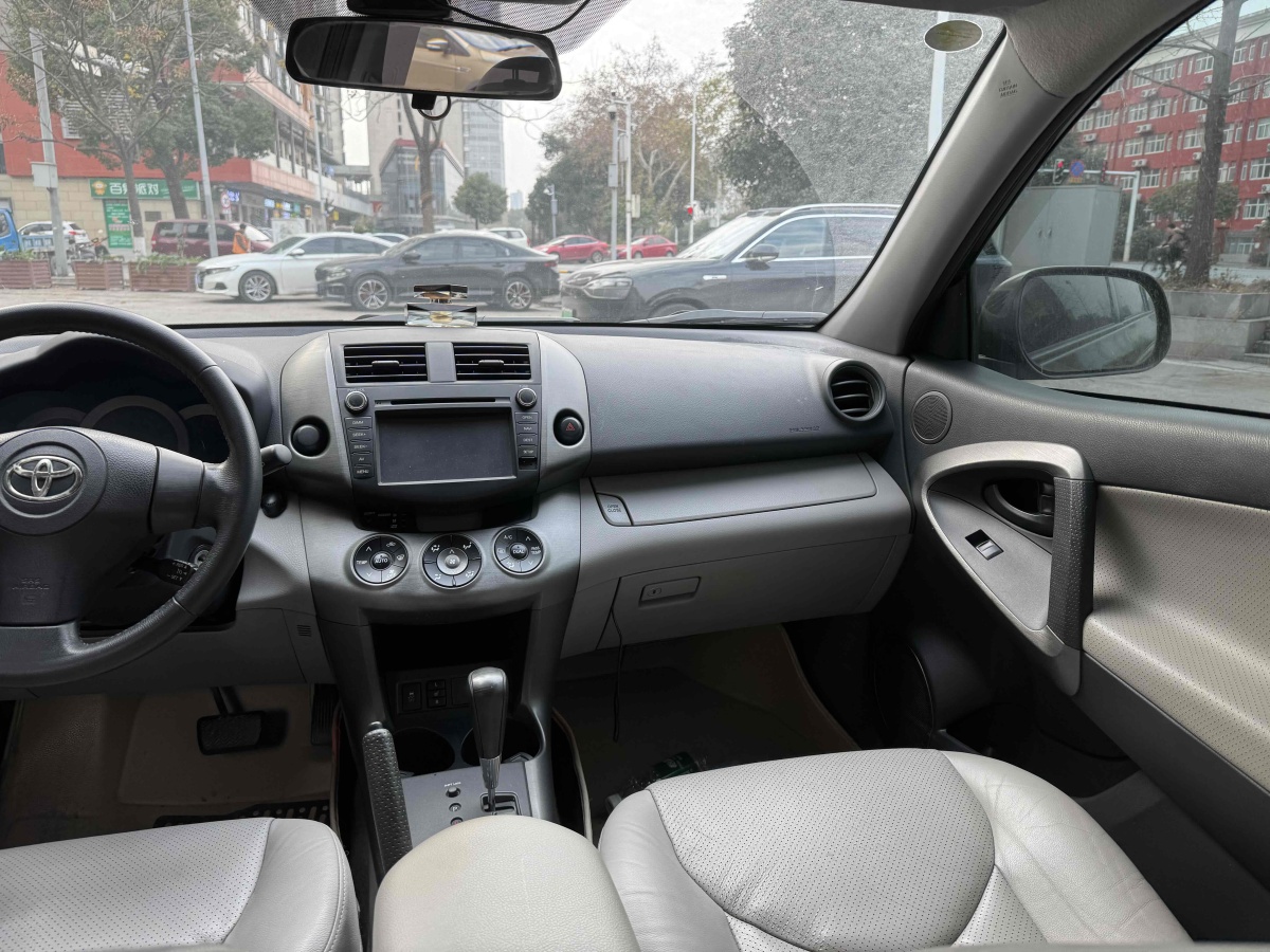 2011年5月豐田 RAV4  2019款 榮放 2.0L CVT兩驅(qū)先鋒版