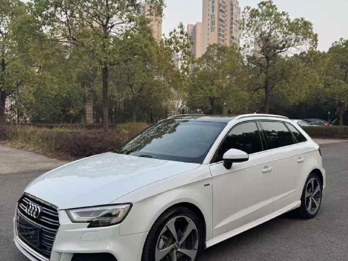 奧迪 奧迪A3  2018款 A3 1.4T 35TFSI Limousine時(shí)尚型圖片