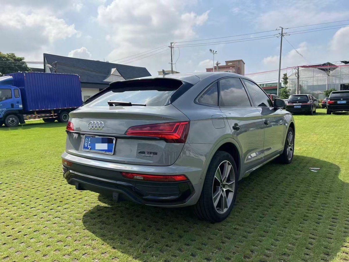 奧迪 奧迪Q5L Sportback  2022款 改款 45 TFSI 臻選型圖片