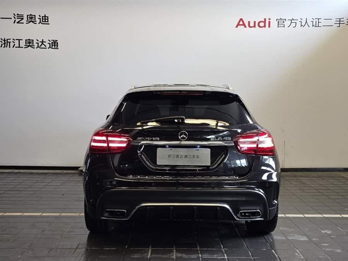 奔馳 奔馳GLA AMG  2017款 改款 AMG GLA 45 4MATIC圖片