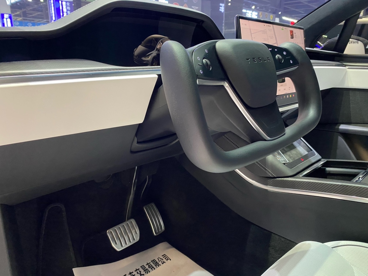 特斯拉 Model X  2023款 三電機(jī)全輪驅(qū)動(dòng) Plaid版圖片