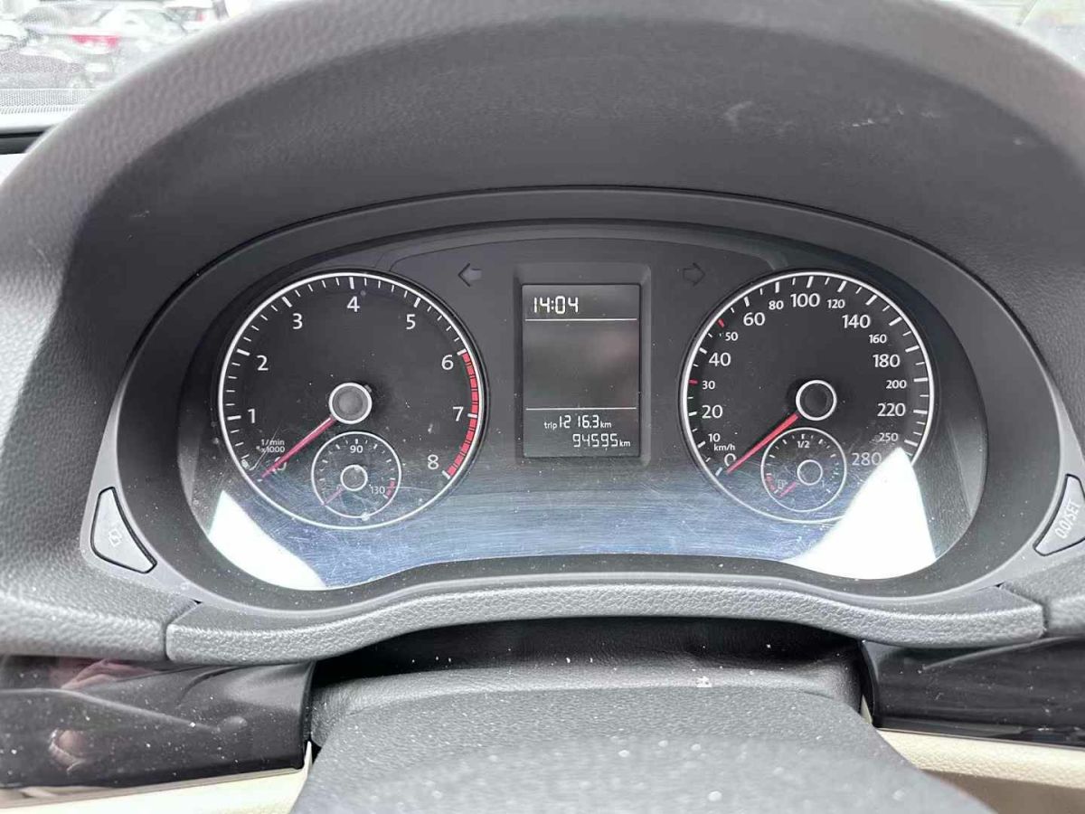 比亞迪 G6  2012款 1.5T 自動尊榮型圖片