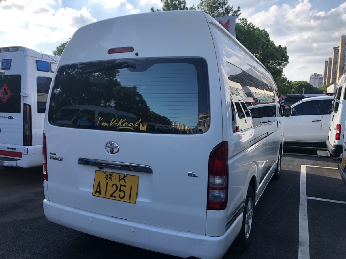 2014年04月豐田 HIACE  2011款 2.7L自動標準版13座