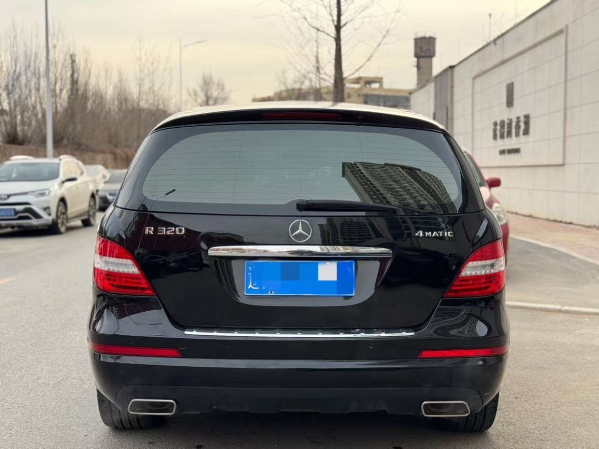 奔馳 奔馳R級  2014款 R 320 4MATIC 商務型圖片