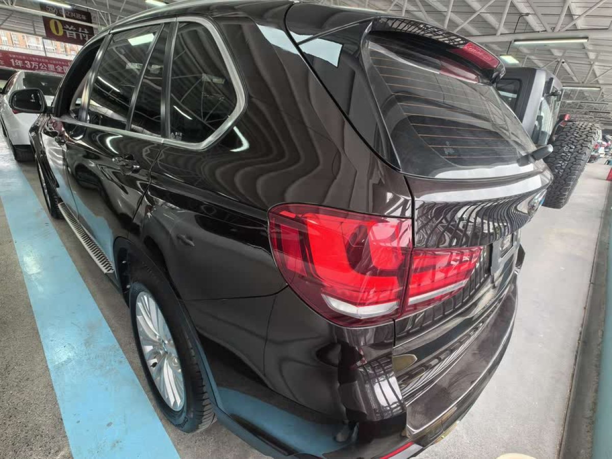 寶馬 寶馬X5  2014款 xDrive35i 領(lǐng)先型圖片