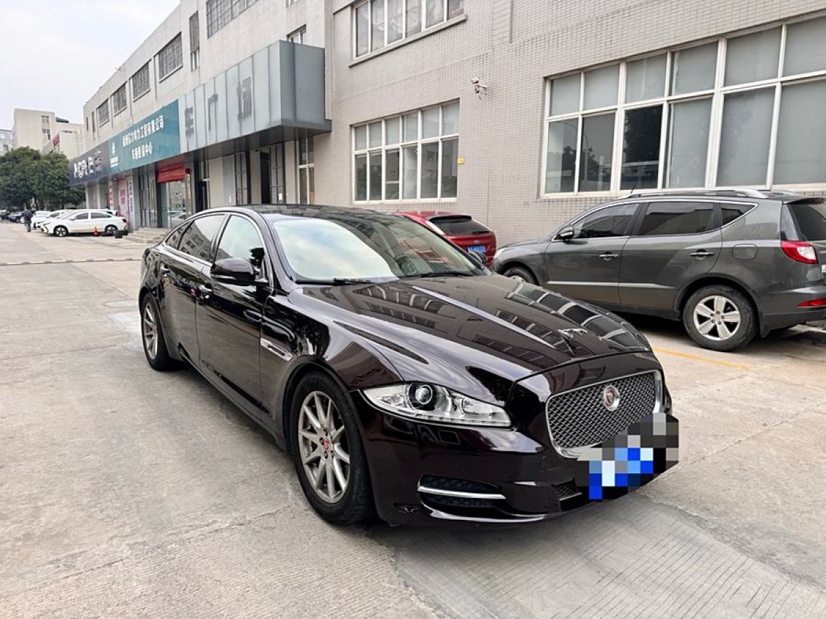 捷豹 XJ  2014款 XJL 3.0 SC 兩驅(qū)全景商務(wù)版圖片