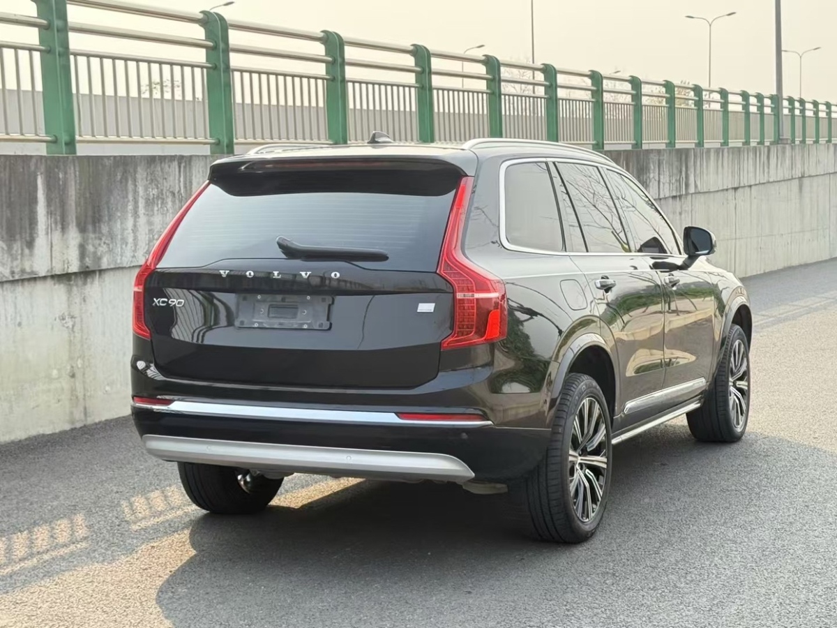 沃爾沃 XC90新能源  2022款 E驅(qū)混動 T8 智尊豪華版 7座圖片