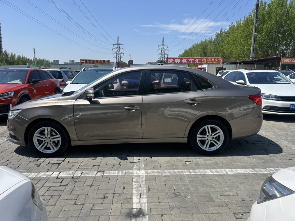 奔騰 B30  2016款 1.6L 自動豪華型圖片