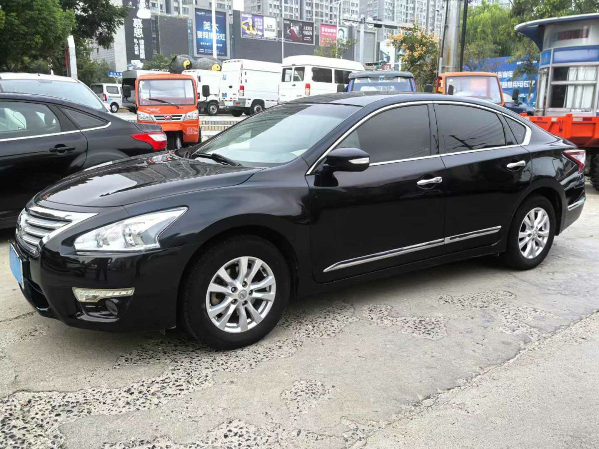 日產(chǎn) 天籟  2015款 2.0L XE-Sporty歐冠運(yùn)動版圖片