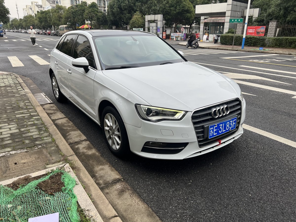 奧迪 奧迪A3  2015款 Sportback 35 TFSI 百萬(wàn)紀(jì)念智領(lǐng)型圖片