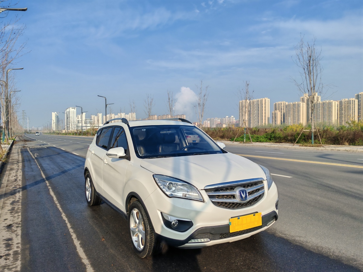 長(zhǎng)安 CS35  2014款 1.6L 手動(dòng)豪華型 國IV圖片