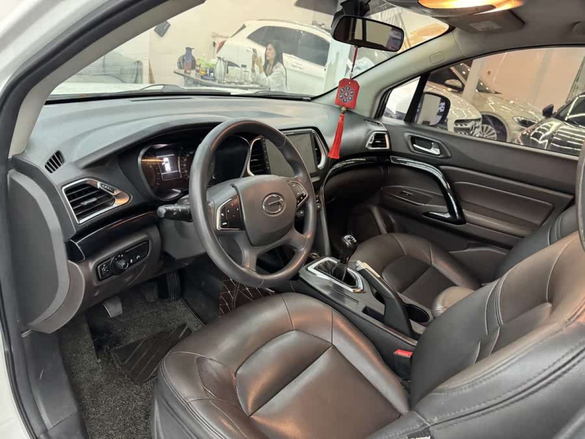 廣汽傳祺 GS4  2017款 200T 手動兩驅(qū)精英版圖片