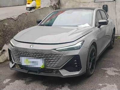 2023年2月 長(zhǎng)安 長(zhǎng)安UNI-V 智電iDD 智電iDD 1.5T 113km智趣型圖片