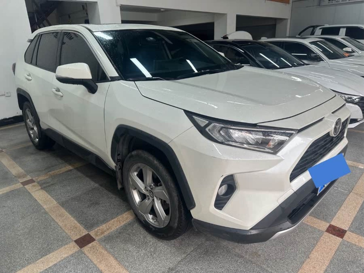 豐田 RAV4榮放  2021款 2.0L CVT四驅(qū)風(fēng)尚PLUS版圖片