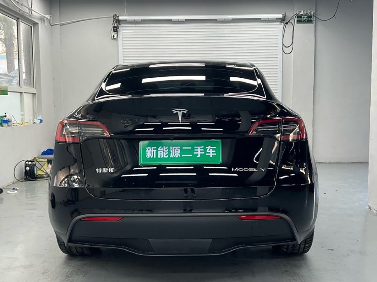 特斯拉 Model 3  2021款 改款 標(biāo)準(zhǔn)續(xù)航后驅(qū)升級(jí)版圖片