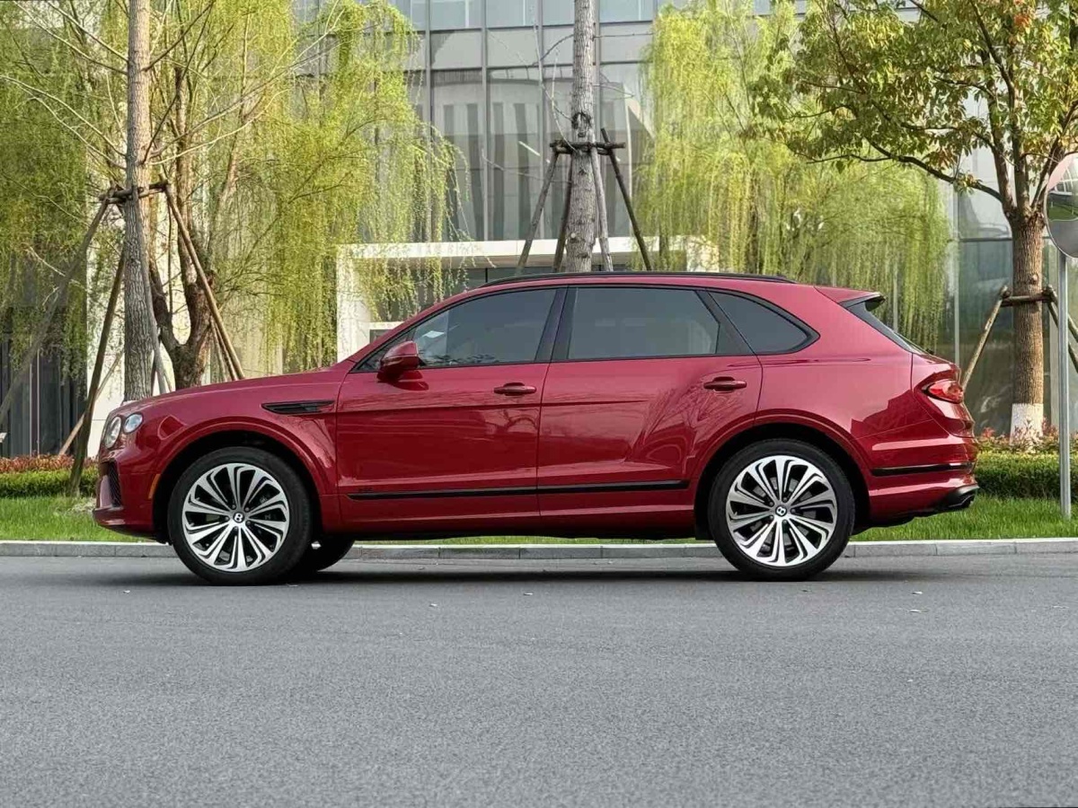 賓利 添越  2022款 4.0T V8圖片