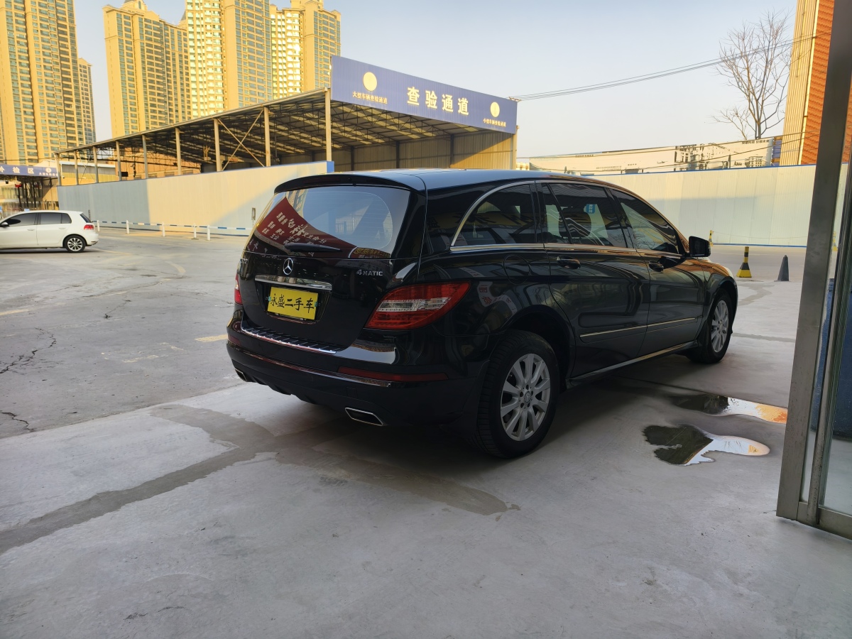 奔馳 奔馳R級  2015款 R 320 4MATIC 豪華型圖片