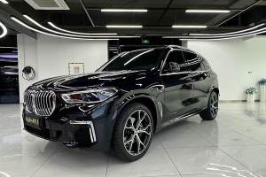 宝马X5 宝马 改款 xDrive 40Li M运动套装