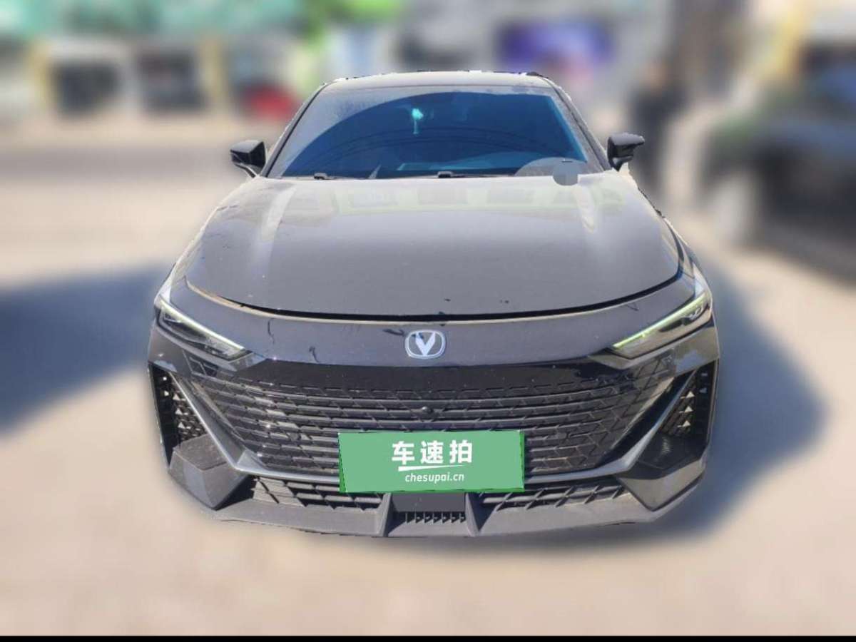 長(zhǎng)安 長(zhǎng)安UNI-V  2022款 1.5T 尊貴型圖片