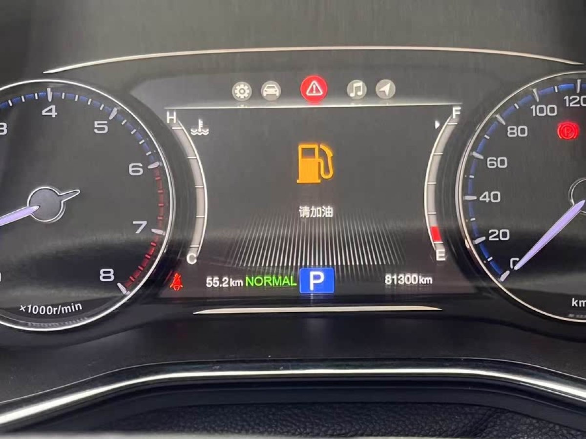 廣汽傳祺 M8  2018款 320T 尊貴版圖片