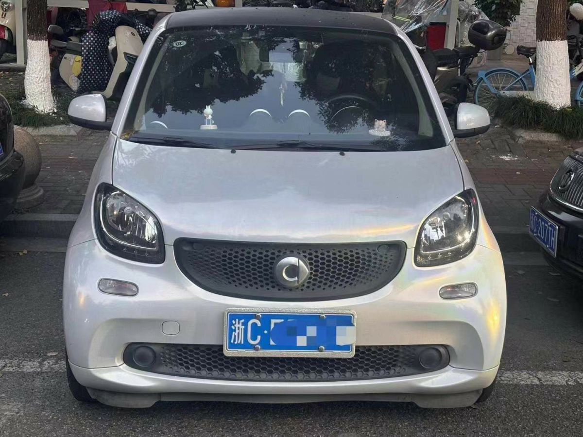 smart fortwo 圖片