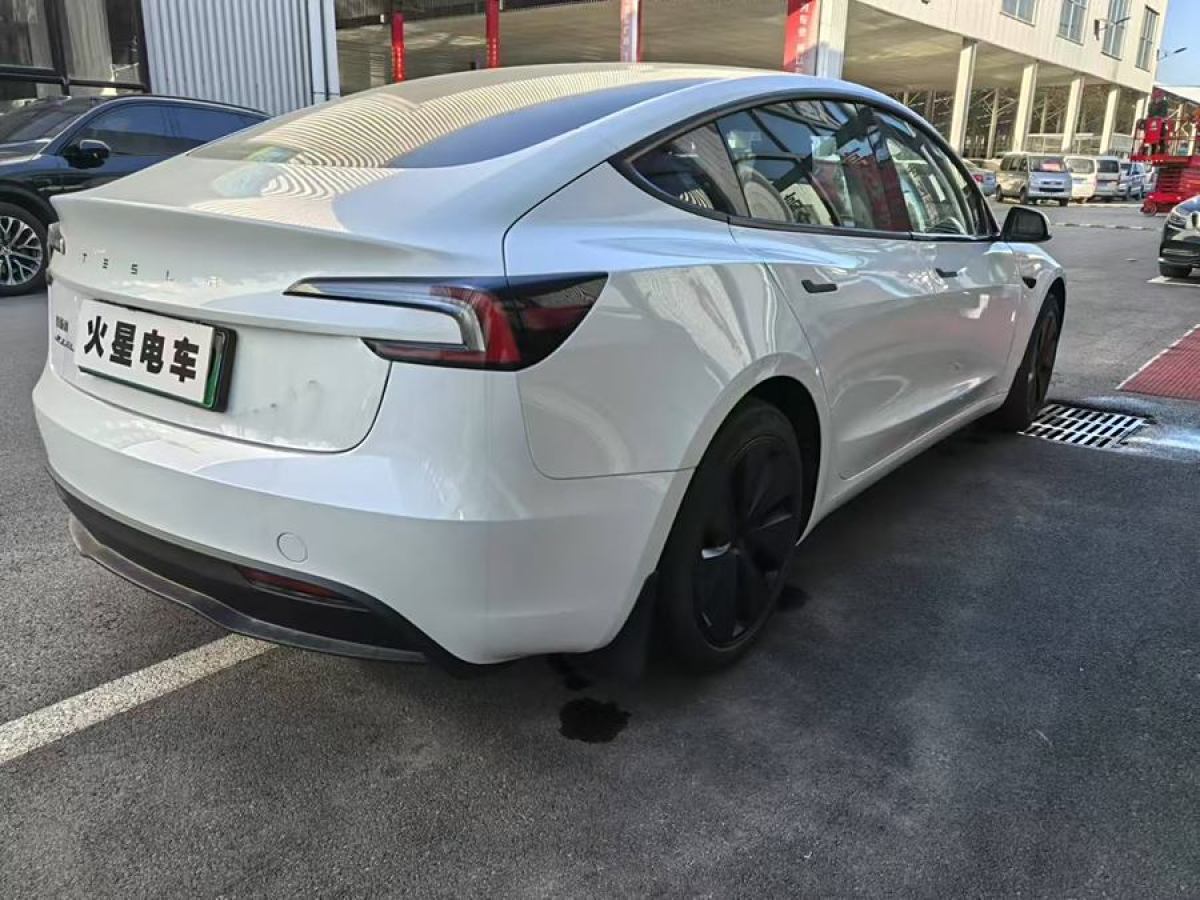 特斯拉 Model Y  2023款 長續(xù)航全輪驅(qū)動版圖片